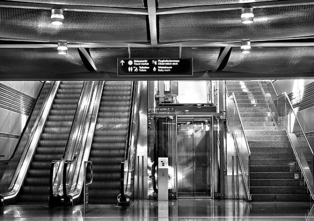 airport architecture black and white 358545 1 kopieren