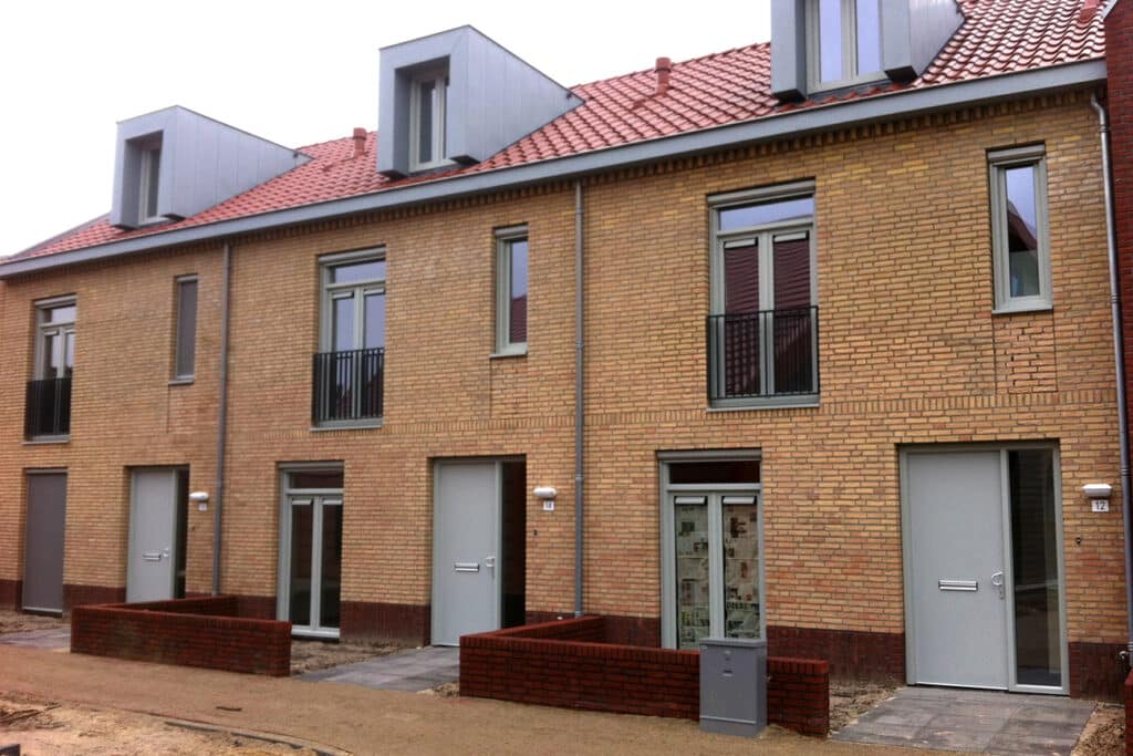 Wie ein Spezialist für die Herstellung von Aluminiumtüren den Markt erobert