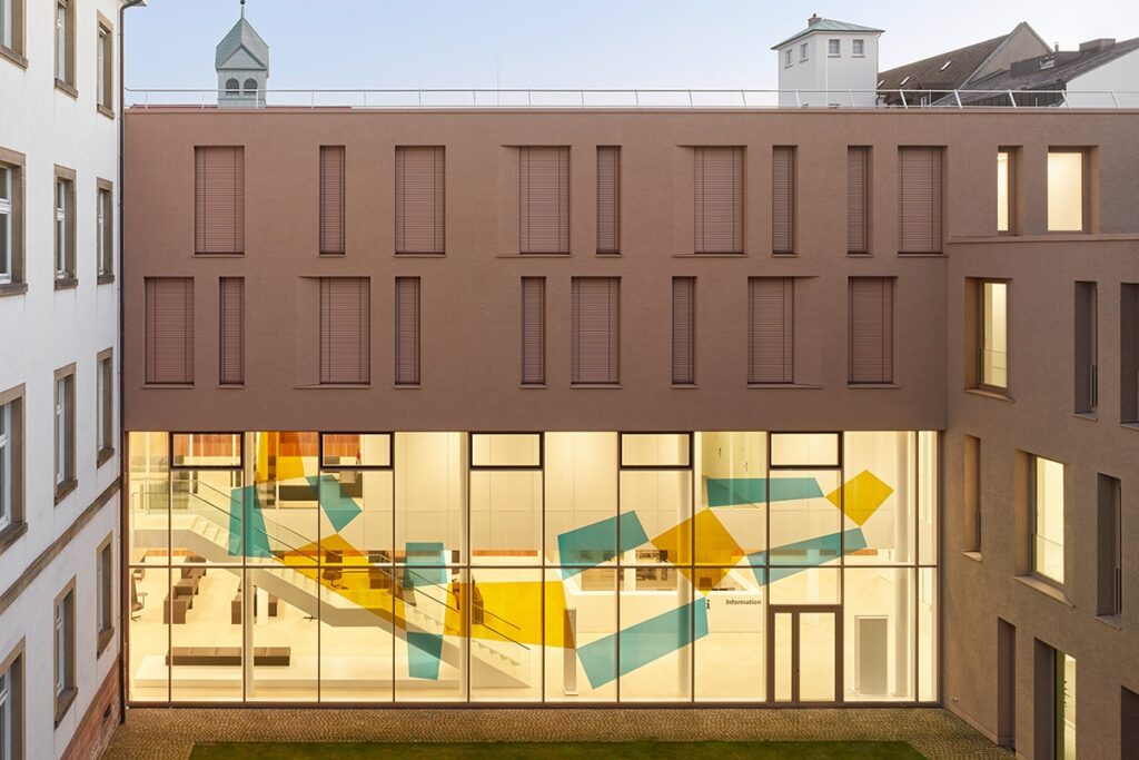 Architectural sophistication with exterior blinds 1