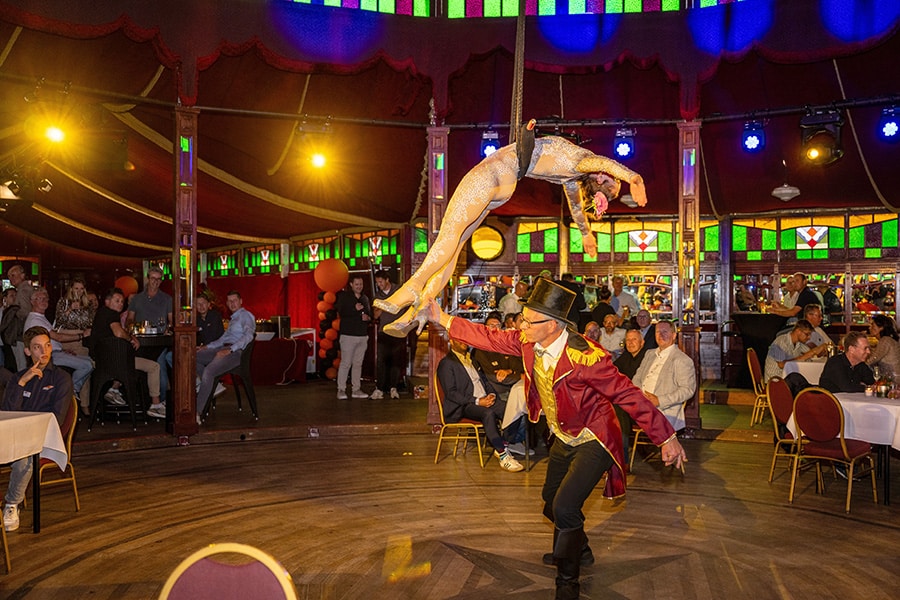 Klanten en leveranciers vol lof bij 45-jarig jubileum Twentse kozijnfabrikant 5