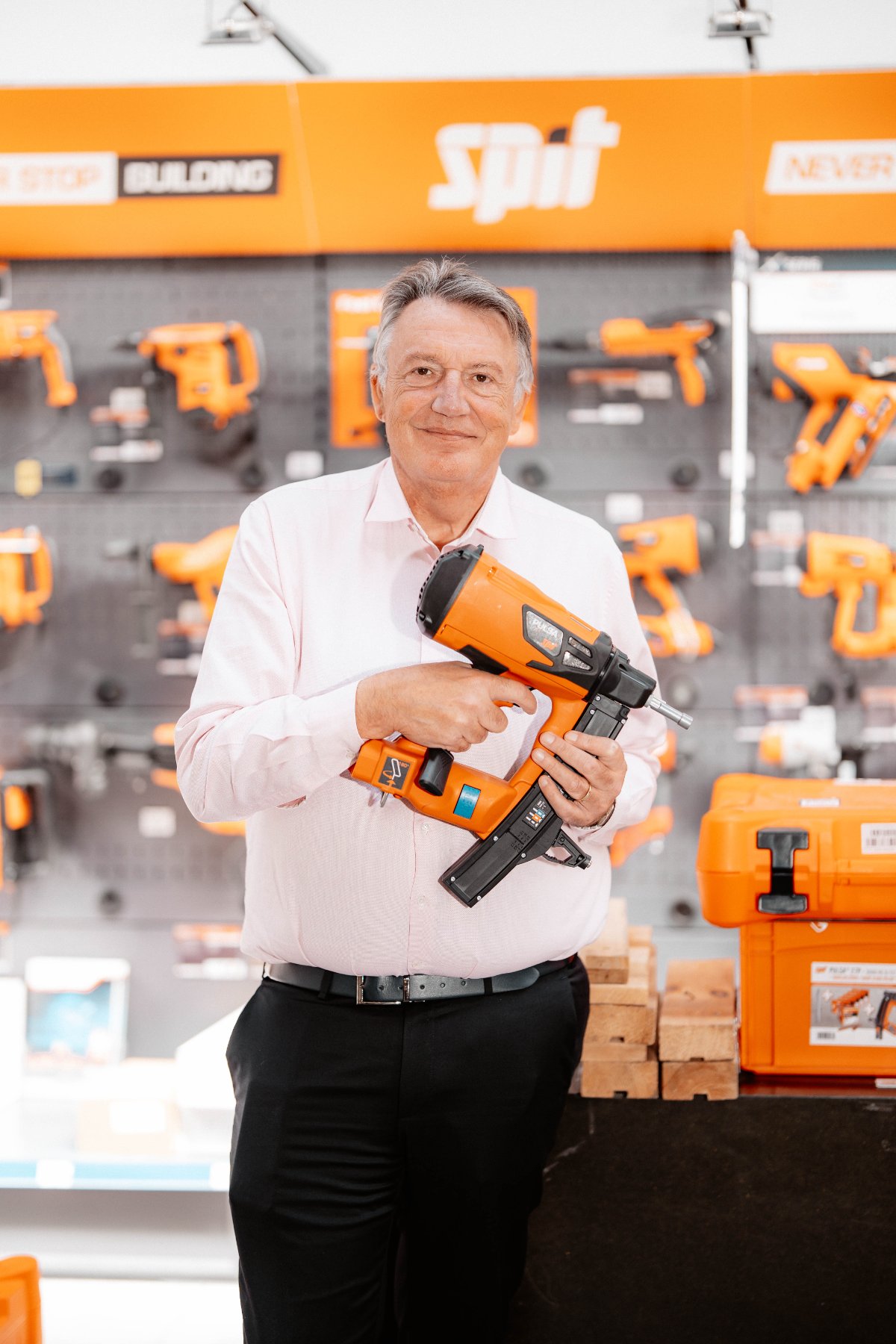 Ein historischer Moment für den Beschlagsektor: Rik Lecot übergibt nach 25 Jahren Pionierarbeit die operative Fackel - Detail 3