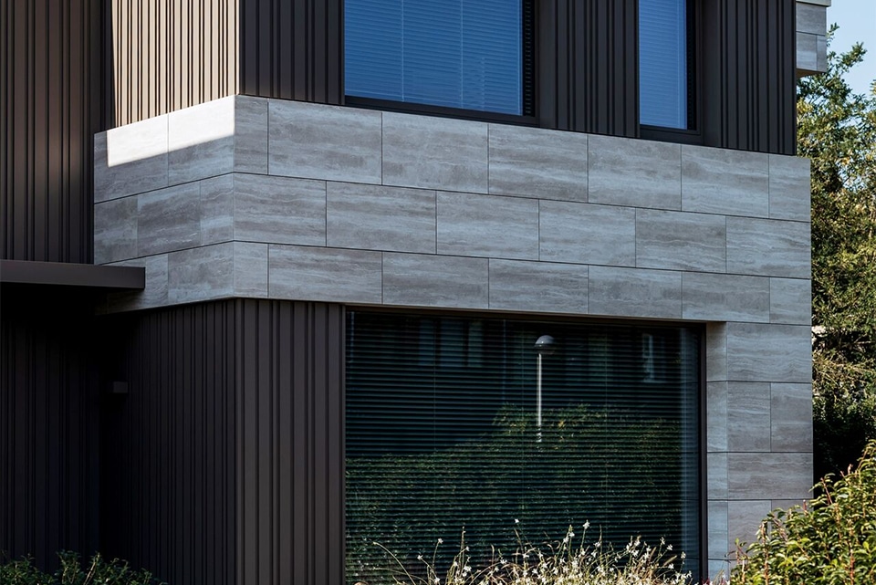 Villa full of possibilities with dynamic facade 1