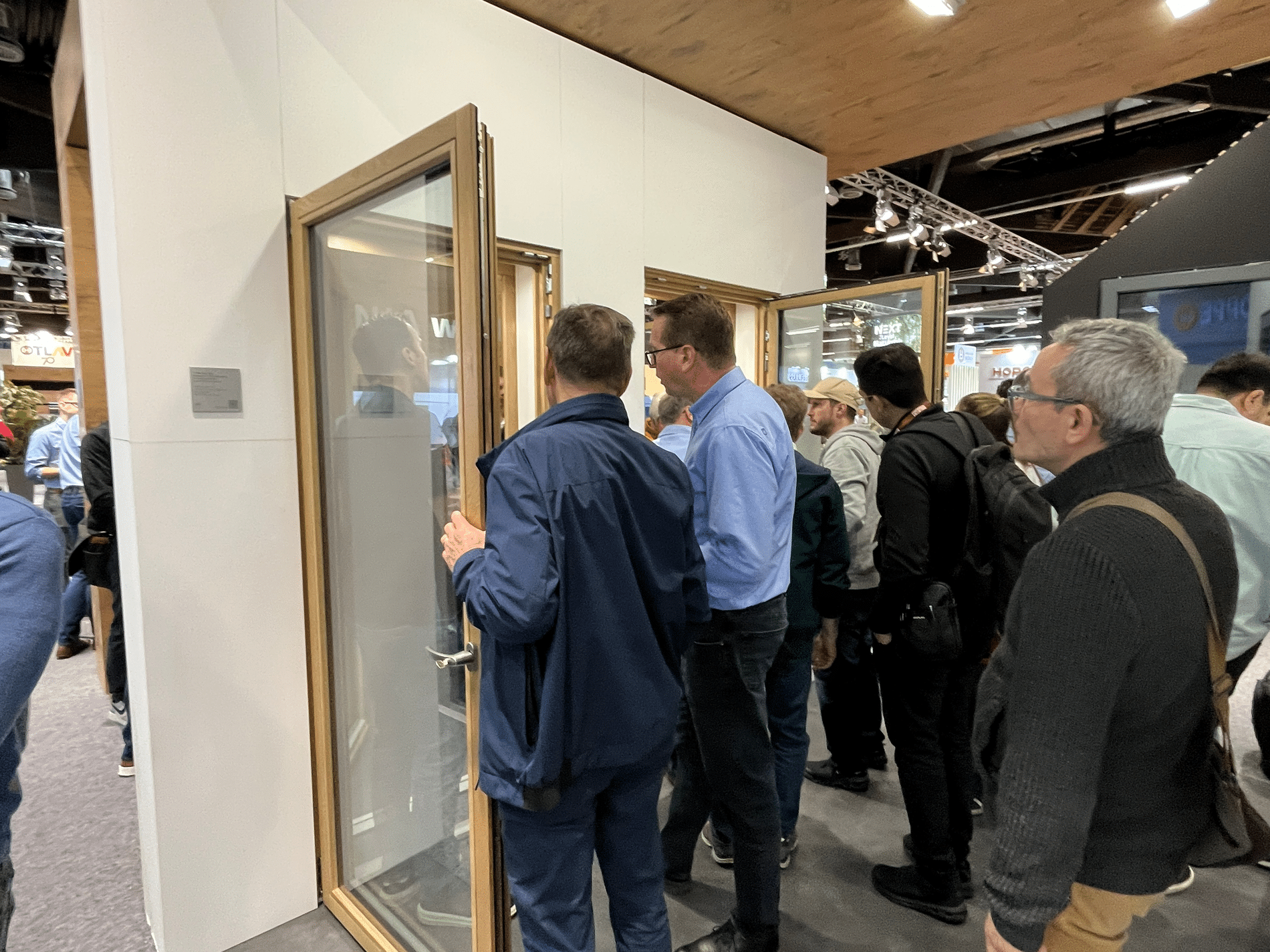 Digitization and hybrid systems set the tone at Fensterbau Frontale 2